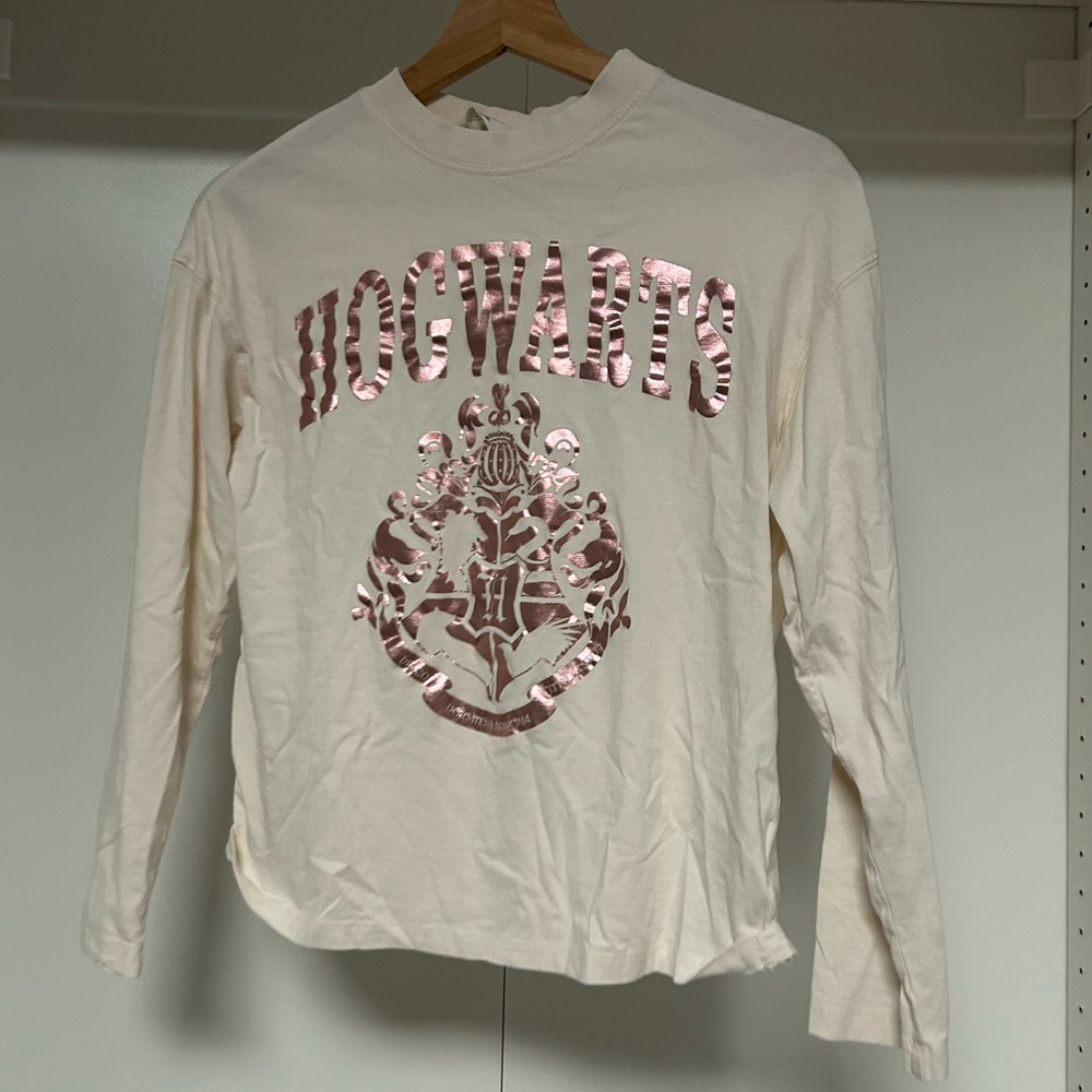 Harry Potter Hogwarts H&M Cream Long Sleeve Top